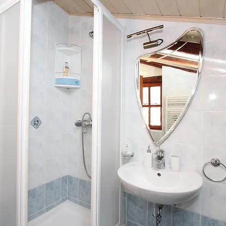 Appartement Traumhaftes Studio-apartment Nur 400 Meter Zum Inmitten Der Altstadt Von
