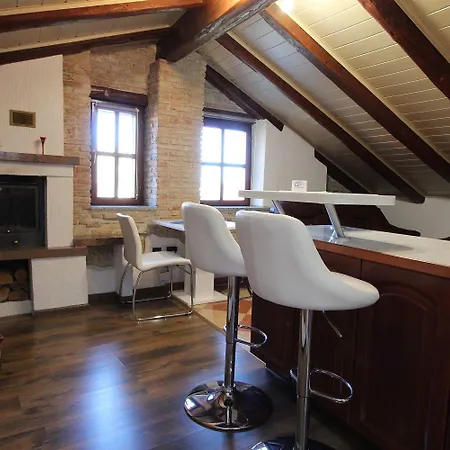 Traumhaftes Studio-apartment Nur 400 Meter Zum Inmitten Der Altstadt Von *