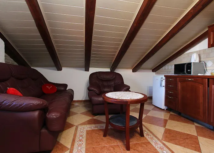 Appartement Traumhaftes Studio-apartment Nur 400 Meter Zum Inmitten Der Altstadt Von