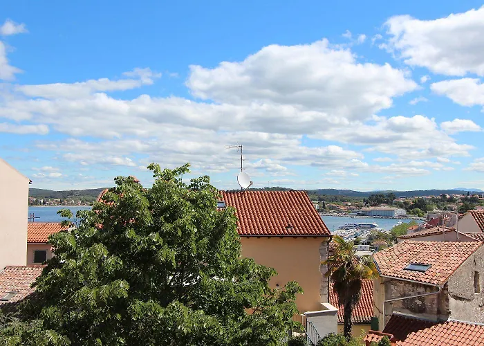 Appartement Traumhaftes Studio-apartment Nur 400 Meter Zum Inmitten Der Altstadt Von *