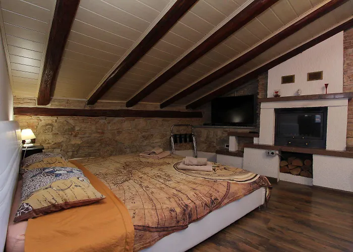 Traumhaftes Studio-apartment Nur 400 Meter Zum Inmitten Der Altstadt Von *