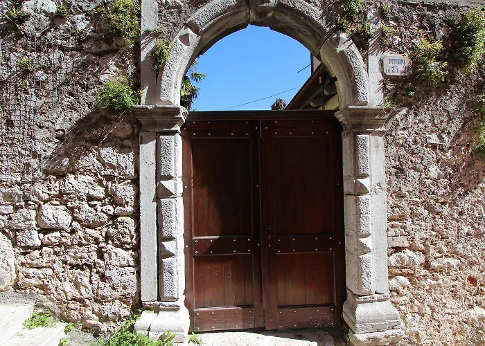 Traumhaftes Studio-apartment Nur 400 Meter Zum Inmitten Der Altstadt Von Appartement *